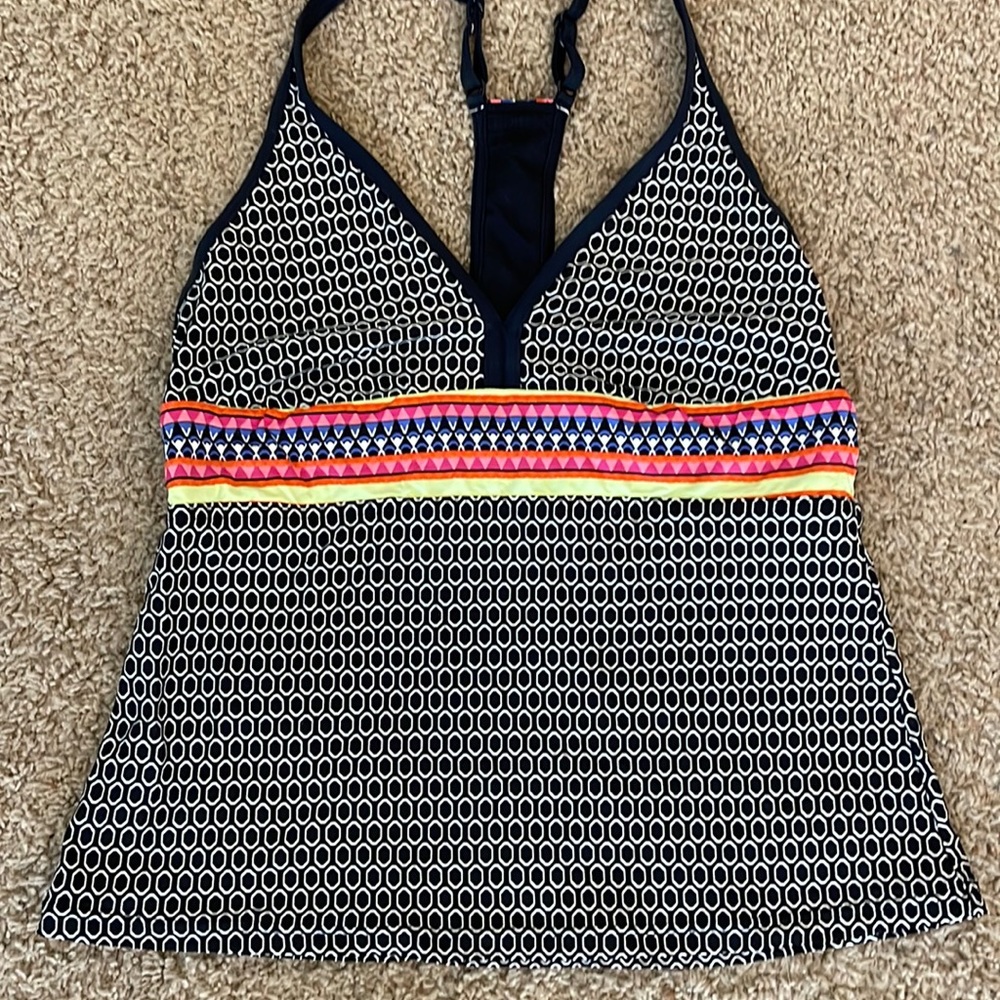 Jag tankini -no pads included. Size Large adjustable straps